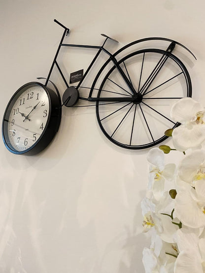 Stylish Large Black Bicycle Wall Clock in metal, vintage design